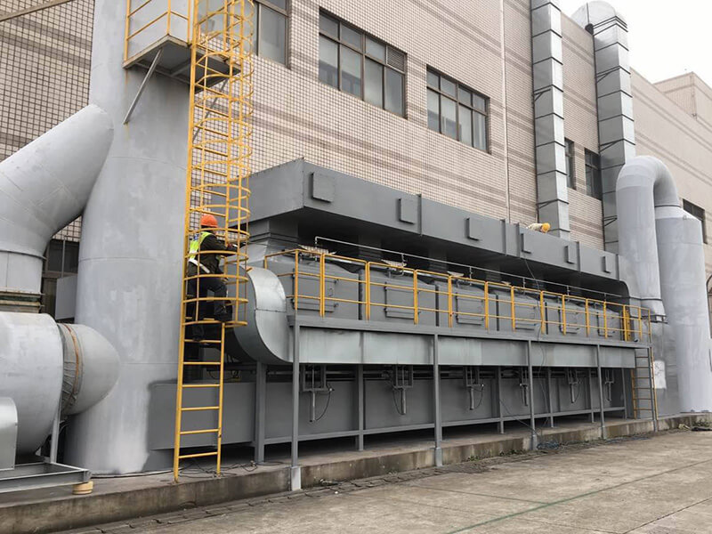 催化燃燒設備+噴淋塔組合